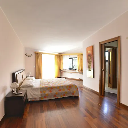 Doriana Apartment *
