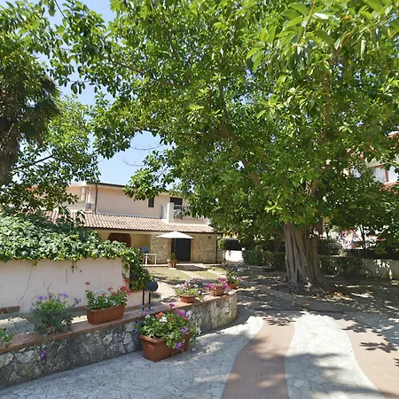Doriana Apartment